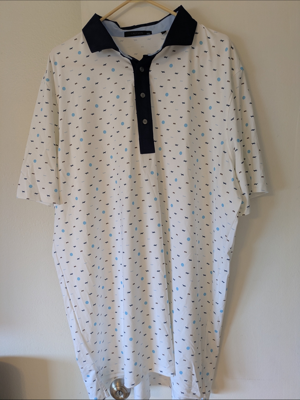 Greyson White Polo with Navy Trim and Light Blue Dot Print- XXL (NWOT)